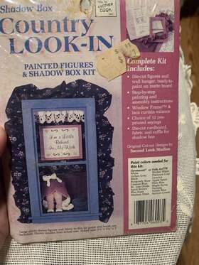 Country Look-in 087704060035 Shadow Box Inch Iftm A Little Behind My Work - Sealed Paint Kit