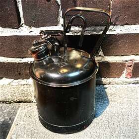 U1-10s Eagle Vtg Safety Model Metal Gas Can-primitive-crafts-d Cor-distressed