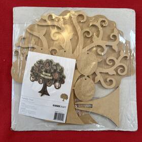 Sb2059 Kaisercraft Brand New Kaiser Craft Family Tree Ready To Decorate With Tags For Photos
