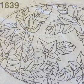 1639 Tri-chem Sun-glo Poinsettia Window Art Includes 15 Inch Oval Acrylic Shape #1639
