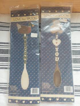 Wangs International 046975442285 Vtg Love That Spoon Wooden Craft Kits Duck Huggy Bear