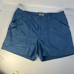 Royal Robbins Women's Blue Utility Shorts Size 8 Nylon Button Pockets Flat Front. Fixed Price $16.99.