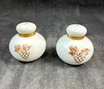 Royal Copenhagen Golden Basket Set Of Salt And Pepper Shakers Piece No 9131/9132. Fixed Price $38.88.