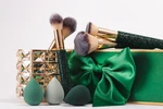 Emerald Glitz & Glam 8PC Oversized Essential Brush Set. Fixed Price $33.60.