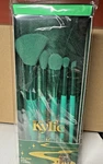Kylie Cosmetics Wizard Of Oz Set 5 Emerald Green Brushes In Sealed Case. Fixed Price $83.69.