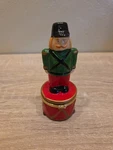 Greenbrier Intl Porcelain Nutcracker Hinged Trinket Box Holiday Standing On Drum. Fixed Price $5.25.