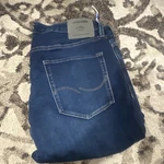 Jack & Jones Men's Blue Denim Shorts Regular Fit Flat Front 5-POCKET Design. Fixed Price $24.00.