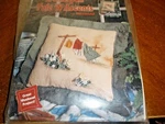 New Homespun Tole 'n Accents By Bernat 16" X Pillow Kit Wash DAY#1703-00(CS7. Fixed Price $17.99.
