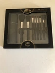 Global Choice 8PC Ultimate Make Up Brush Set - Black Includes Case. Fixed Price $15.99.