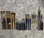Lot Of Vintage Oil Paint Brushes 40 Winsor & Newton Robert Simmons Master Touch. Fixed Price $88.20.