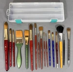 17 Artist Paint Brushes Lot Winsor & Newton Princeton Robert Simmons CASE35. Fixed Price $79.87.